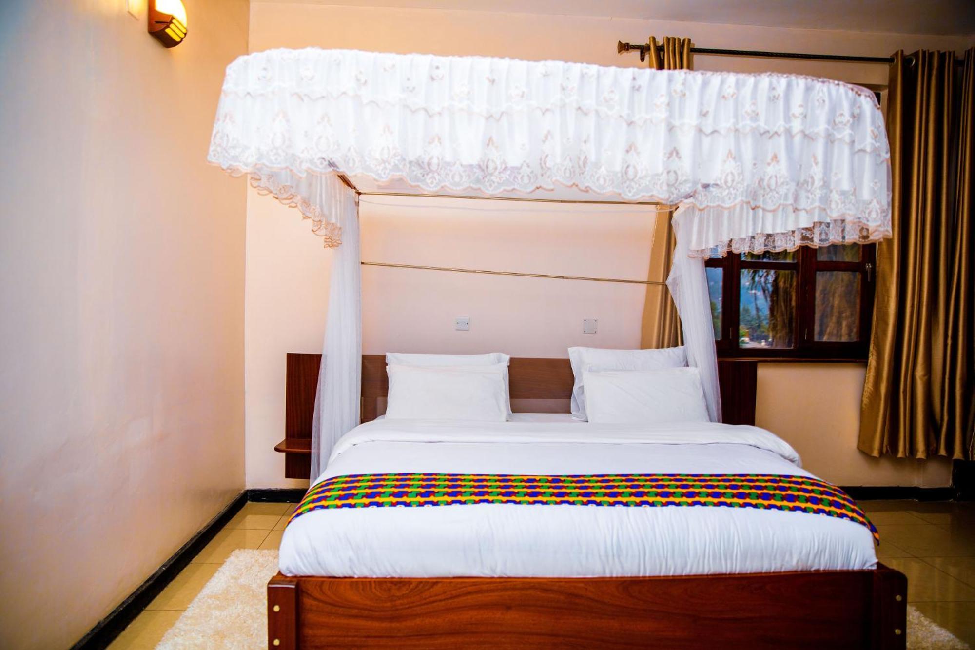 Kivu Hilltop View Resort Gisenyi Ngoại thất bức ảnh